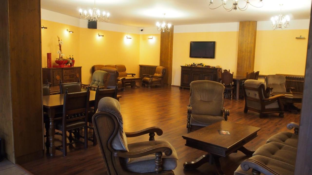 Hotel Slnecny Dvor ميشالوفيتسي المظهر الخارجي الصورة