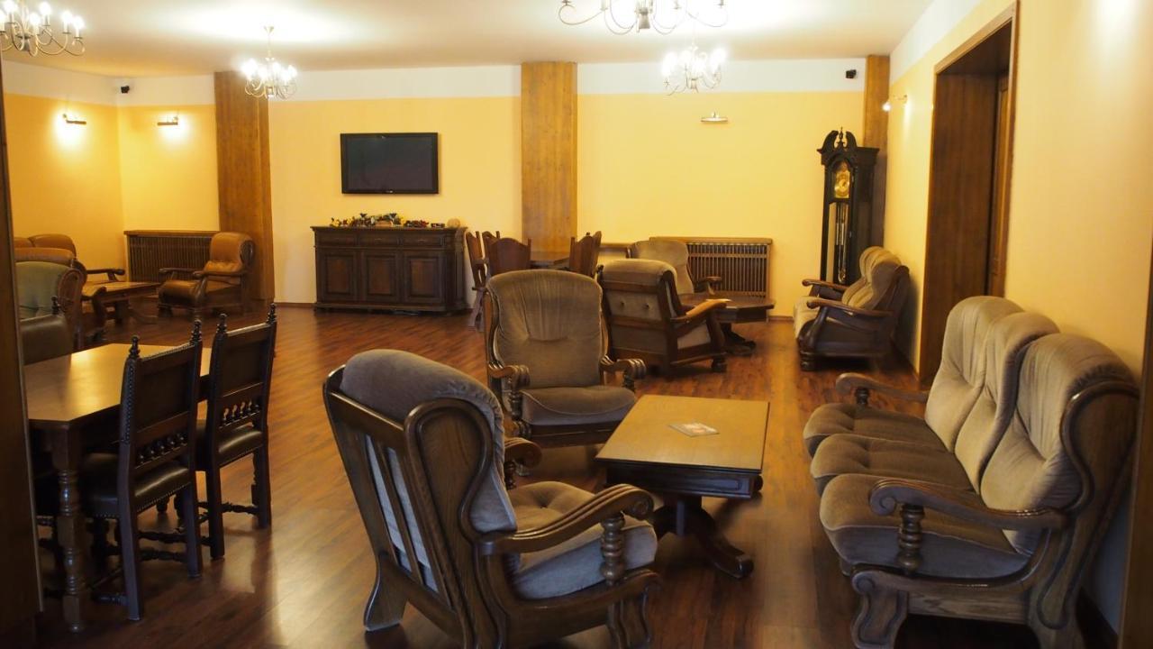 Hotel Slnecny Dvor ميشالوفيتسي المظهر الخارجي الصورة